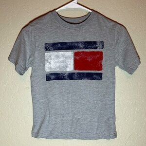Tommy Hilfiger youth tshirt size small